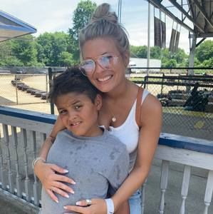 Meet your Posher, Sara